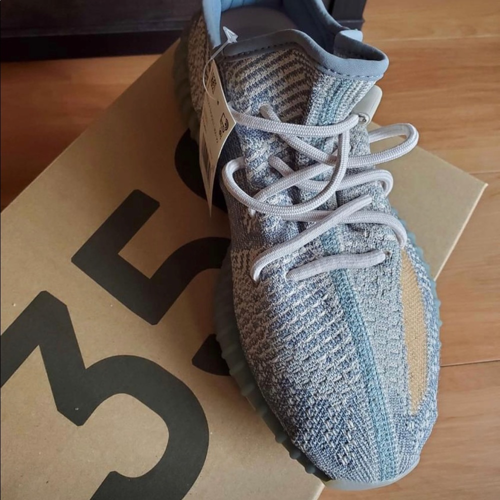 Yeezy Israfil Boost 350 V2- Size 8.5 Men.